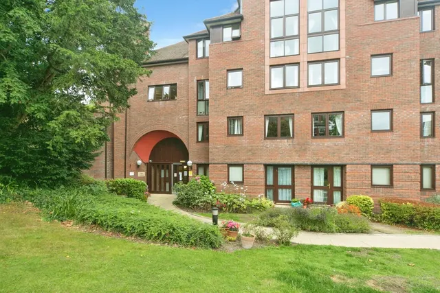 Coed Pella Road, Colwyn Bay, LL29, photo 1
