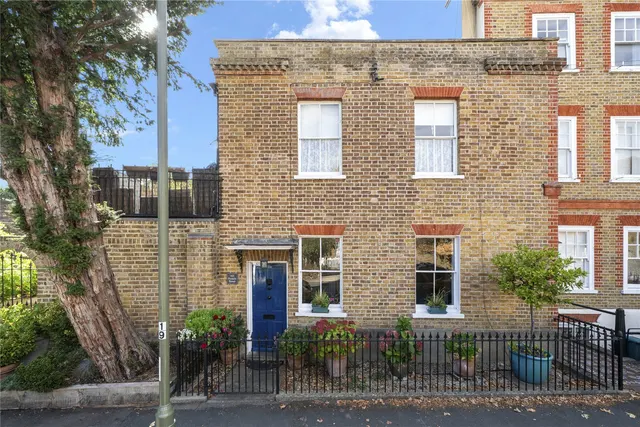 French Street, Sunbury-on-Thames, TW16, photo 1