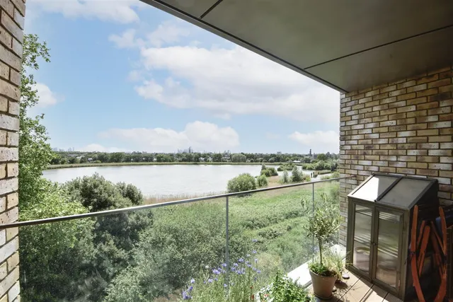Newnton Close, London, N4, photo 1