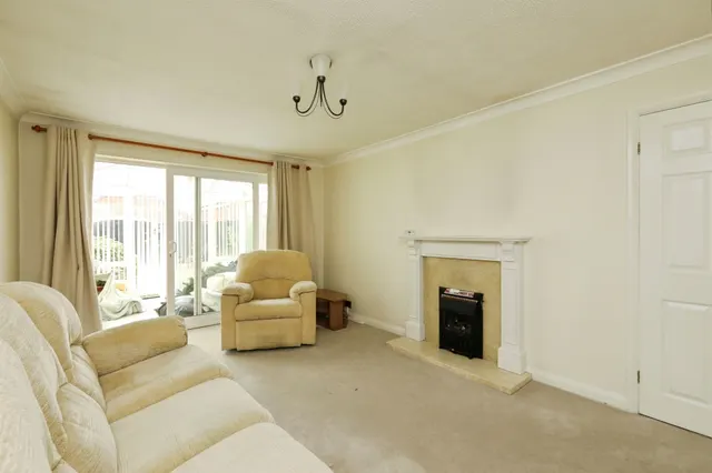 Church Lane, Aston, S26, photo 2