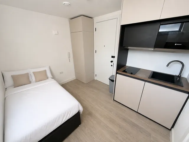 College Road, Harrow, HA1, photo 2