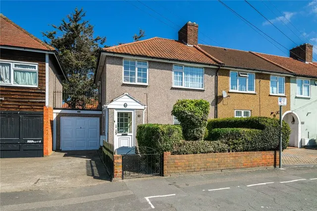 Homestead Road, Dagenham, RM8, photo 1