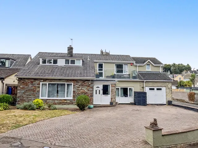 Barton Close, Landrake, PL12, photo 1