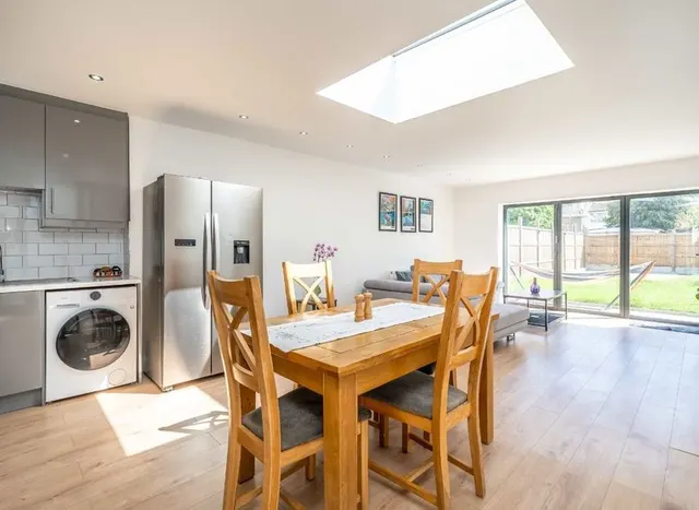 Photo 3 — Cranbrook Drive, Twickenham, TW2