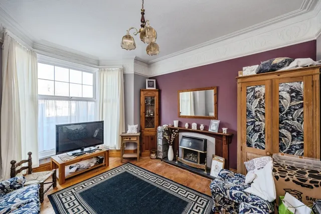 Newton Road, Swansea, SA3, photo 2