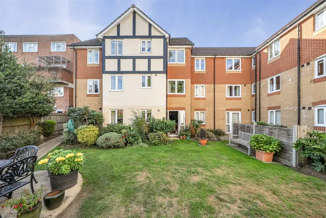 Brambledown Road, Wallington, SM6, photo 3