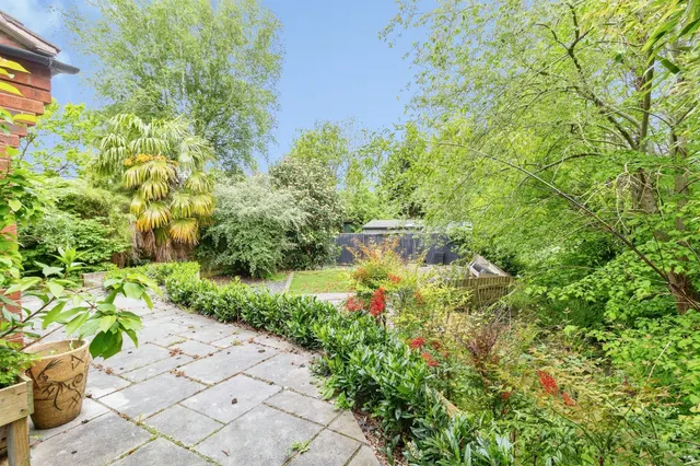 Photo 2 — Oakbrook Close, Stafford