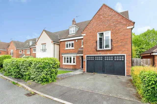 Oakbrook Close, Stafford, photo 1
