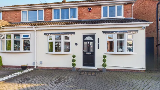 Wallheath Crescent, Stonnall, WS9, photo 2