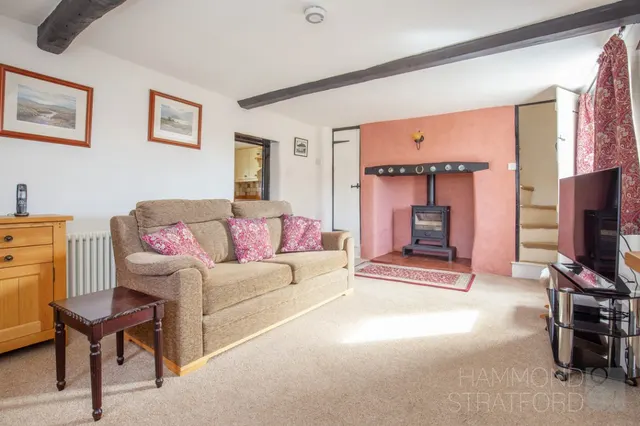Silver Street, Besthorpe, photo 2