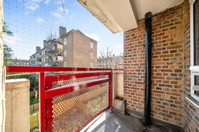 Photo 2 — Goldsmith Road, SE15