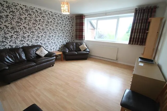 Ridgeway Road, Redhill, RH1, photo 2