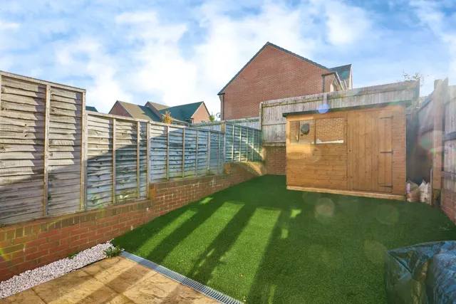 Godric Road, Newport, PO30, photo 3