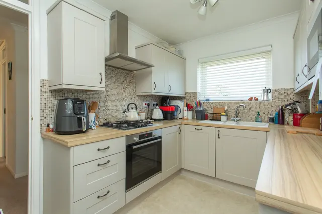 Savernake Drive, Broomfield, CT6, photo 3