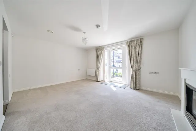 Worthing Road, Southwater, RH13, photo 3
