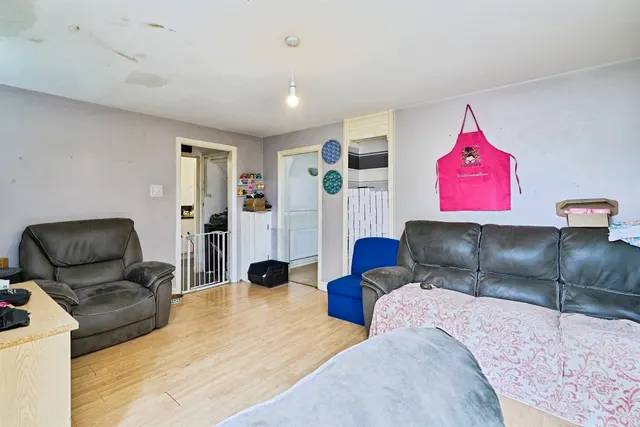 Kipling Close, Tipton, DY4, photo 2