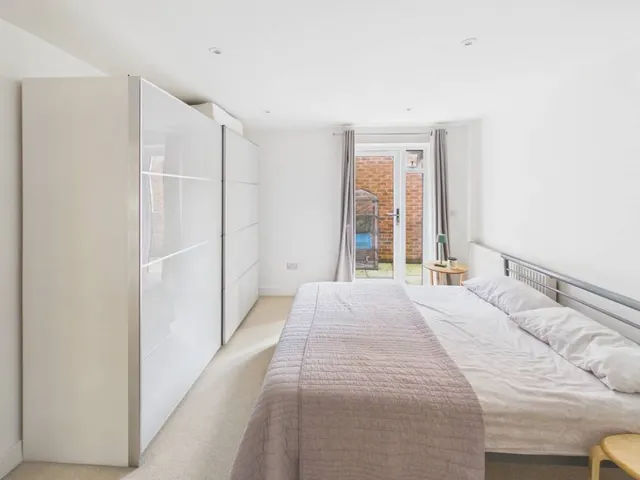 Alberton Road, Bristol, BS16, photo 3