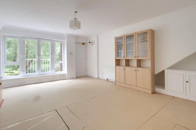 Photo 2 — Flat 32, Riverside Walk The Alders, West Wickham, BR4 9PZ