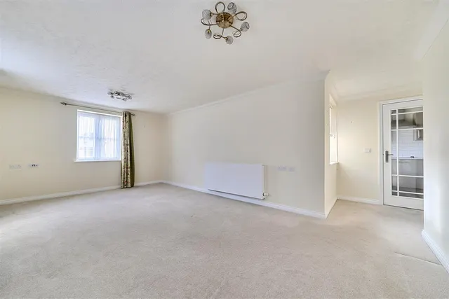 The Causeway, Chippenham, SN15, photo 3