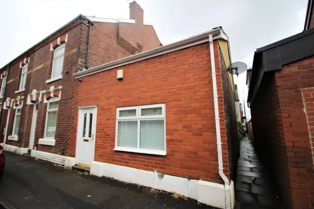 Mansfield Street, Ashton-Under-Lyne, OL7, photo 1