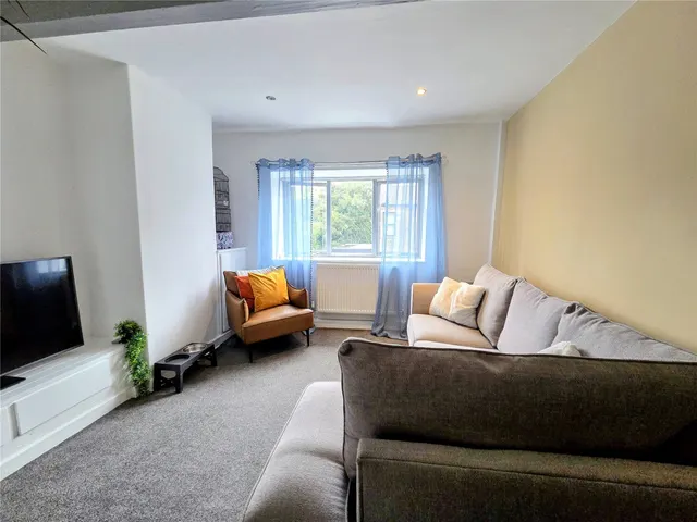Manchester Road, Linthwaite, HD7, photo 2