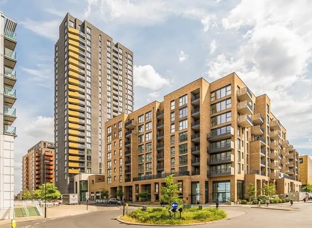 Prince Regent Road, Hounslow, TW3, photo 1