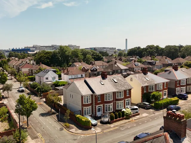 St Agnes Road, Heath, CF14, photo 1