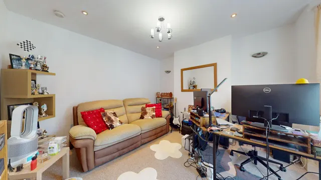 St Agnes Road, Heath, CF14, photo 2