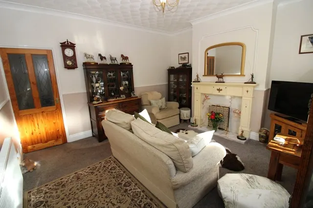 Barnsley Road, Brierley, photo 3