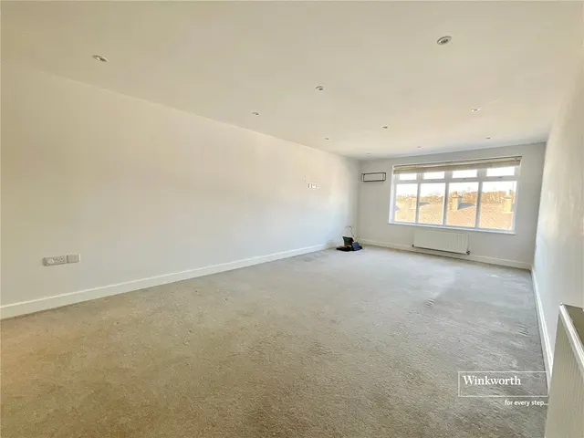 Photo 3 — Lymington Road, Highcliffe, Christchurch, Dorset, BH23