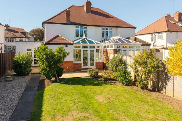 Jersey Avenue, Fairview, GL52, photo 2