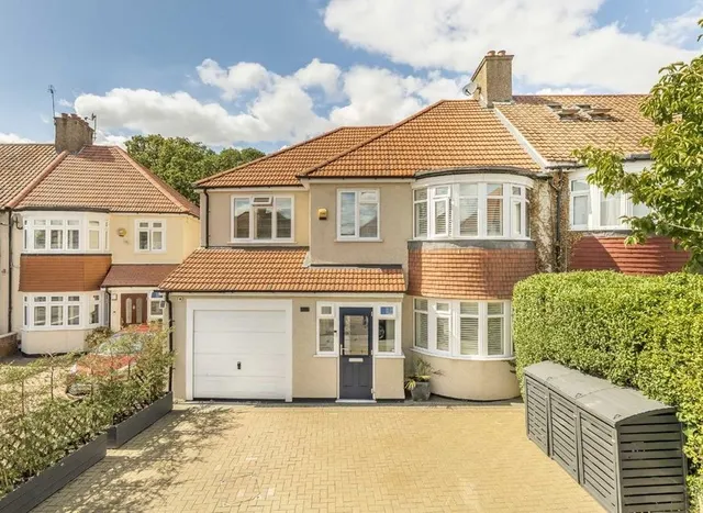 Covington Gardens, Norbury, SW16, photo 1