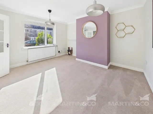 Warwick Road, Intake, DN2, photo 2