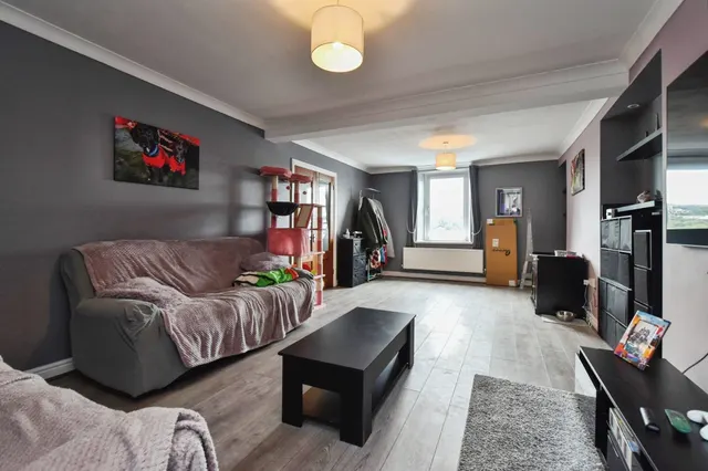 York Terrace, Tredegar, NP22, photo 2