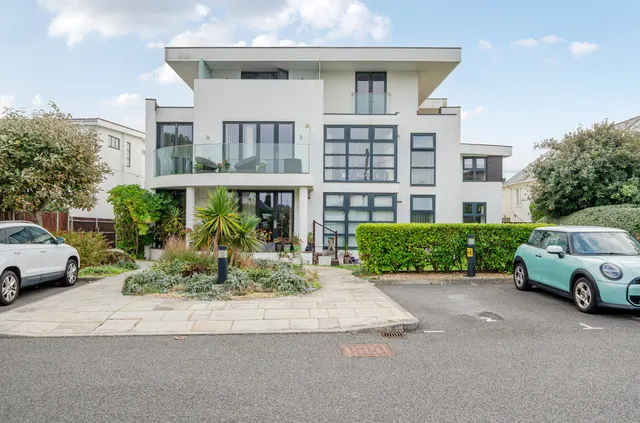Eirene Road, Goring-by-Sea, BN12, photo 1