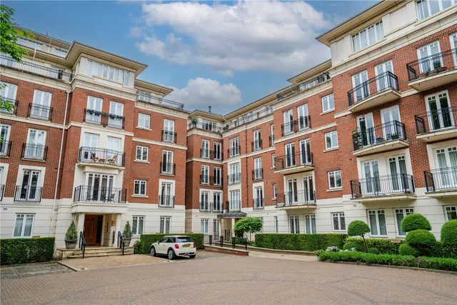 Clevedon Road, Twickenham, TW1, photo 1