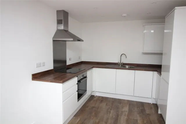 Clevedon Walk, Nailsea, BS48, photo 2