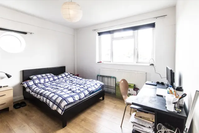 Tradescant Road, London, SW8, photo 2