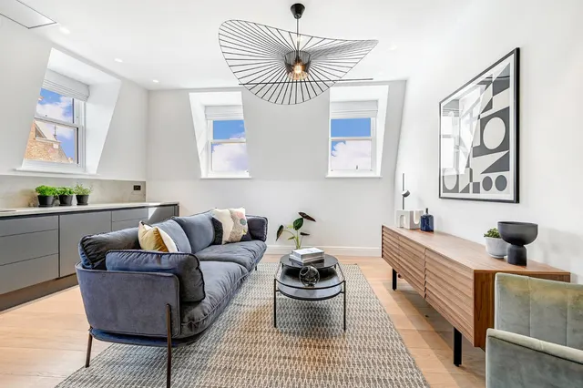 Photo 3 — Elystan Place, Chelsea, London, SW3 3LA