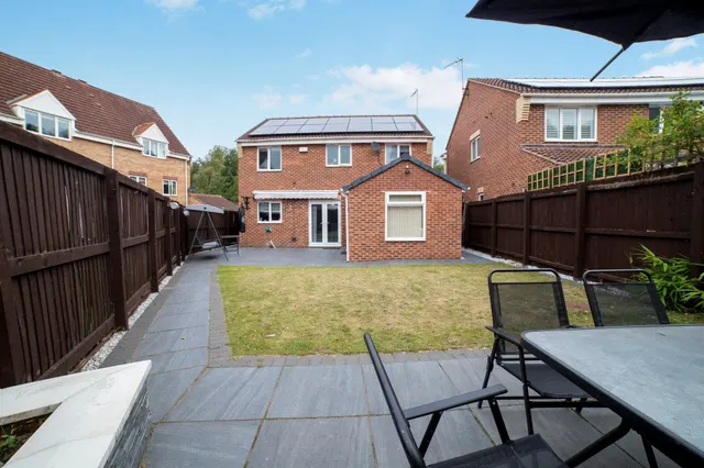 Quartz Avenue, Mansfield, NG18, photo 3