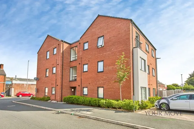 Fellows Drive, Burton-on-Trent, Staffordshire, DE14, photo 1