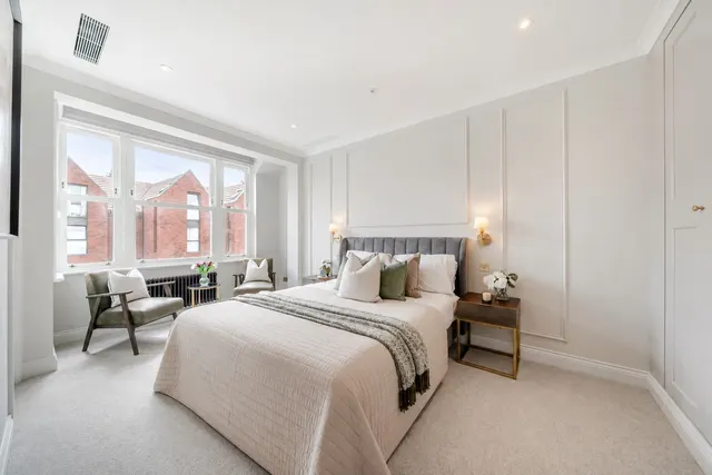 Photo 3 — Pirbright Road, Southfields, London, SW18