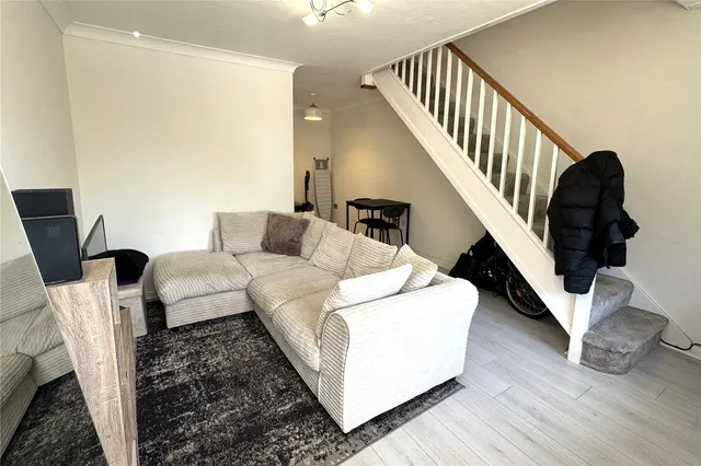 Photo 3 — Oak View, Wokingham, Berkshire, RG40 2AS