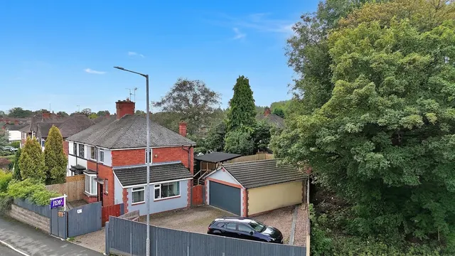 Uttoxeter Road, Blythe Bridge, ST11, photo 1