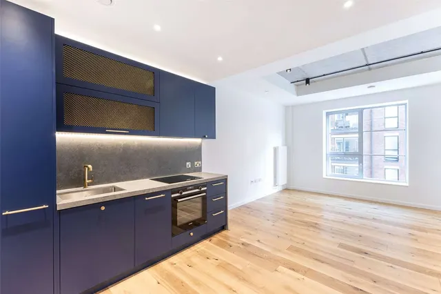 Photo 3 — Goodluck Hope, Orchard Place, London, E14 0JZ