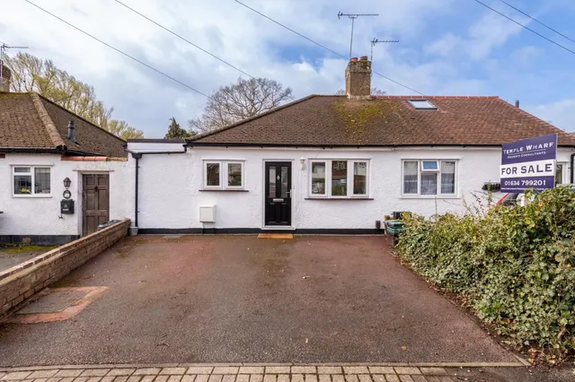 Grasmere Gardens, Orpington, Kent BR6 8HF, photo 1
