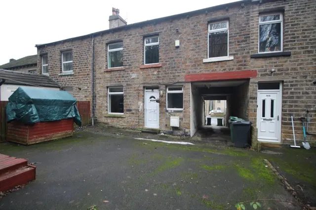 Lowergate, Paddock, Huddersfield, West Yorkshire, HD3, photo 1