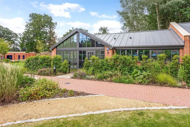 Photo 2 — Linnet Drive, Ascot, Berkshire, SL5 0FS