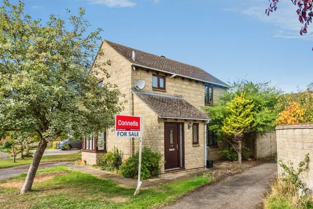 Calais Dene, Bampton, OX18, photo 1
