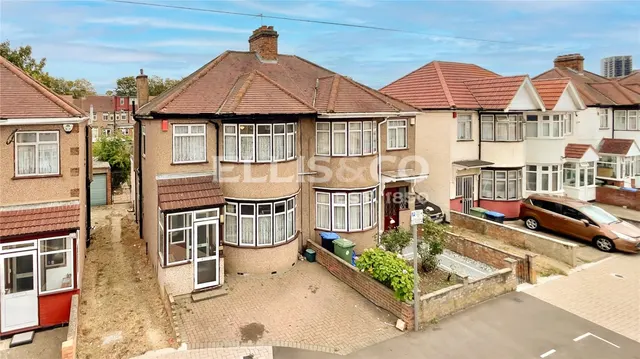 Kathleen Avenue, Wembley, HA0, photo 1